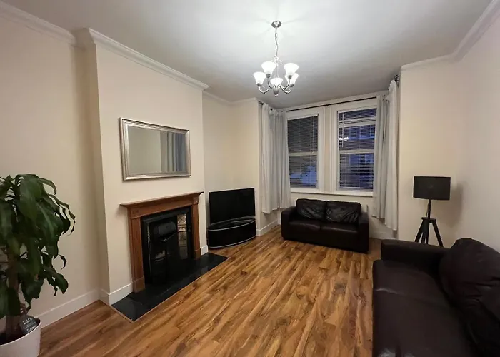 Nemoure Apartment West London